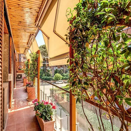 Terrazza Piccolomini: Elegant Stunning View Over Rome/st Peter's Dome Appartement *