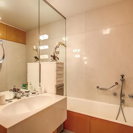 Apartamento Terrazza Piccolomini: Elegant Stunning View Over Rome/st Peter's Dome *