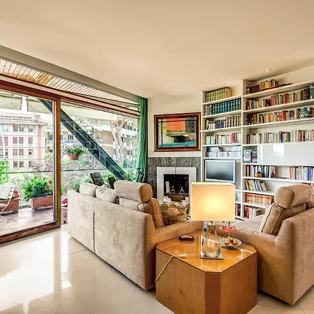 Terrazza Piccolomini: Elegant Stunning View Over Rome/st Peter's Dome * Roma