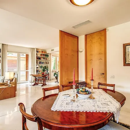 Terrazza Piccolomini: Elegant Stunning View Over Rome/st Peter's Dome Apartamento Roma