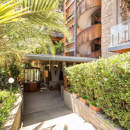 Terrazza Piccolomini: Elegant Stunning View Over Rome/st Peter's Dome Apartamento *