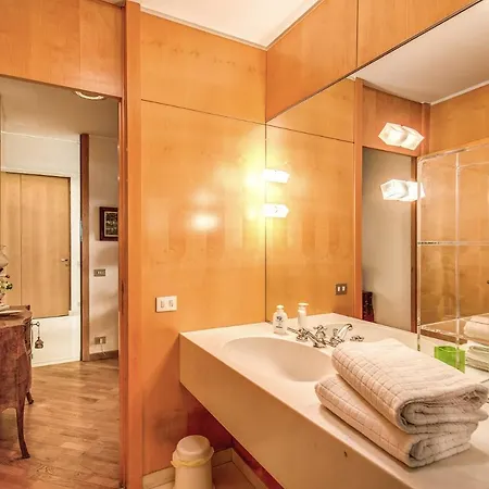 Terrazza Piccolomini: Elegant Stunning View Over Rome/st Peter's Dome * Roma